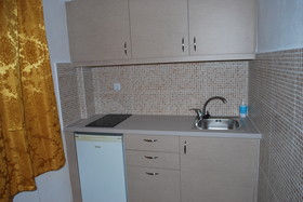 Koula Studios & Apartments