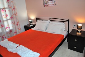 Koula Studios & Apartments