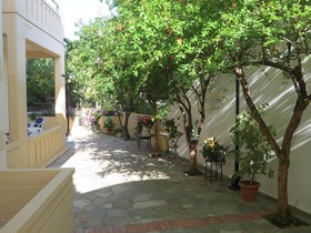 La Luna Apts