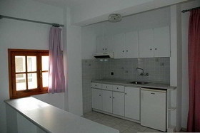 La Luna Apts