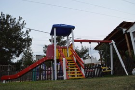 Nikos Apartments