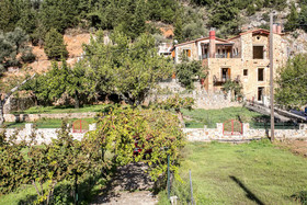 Ifigenia Theriso Village