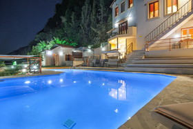 Estate Kares