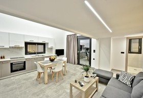 Villa Glaukos