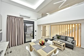 Villa Glaukos