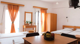 Inatos Studios & Apartments