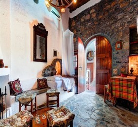 The Traditional Homes of Crete - Almond Tree Villas