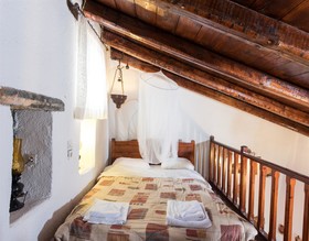 The Traditional Homes of Crete - Almond Tree Villas