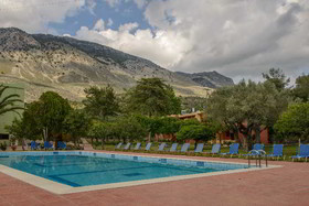 Idi Hotel