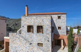 Apirathes