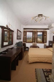 Taxiarxes Hotel