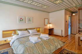 Dilofo Hotel Luxury Suites