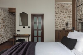 Stoes Boutique Hotel