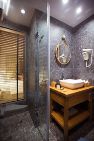 Adryades Luxury Apartments
