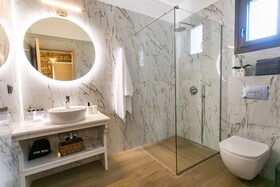 Michelangelo Suites & Apartments