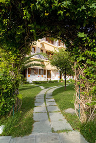 Villa Angelika Apartments & Studios