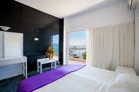 Porto Evia Boutique Hotel