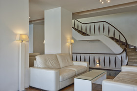 Lucy Hotel