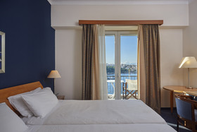 Lucy Hotel