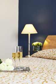 Lucy Hotel