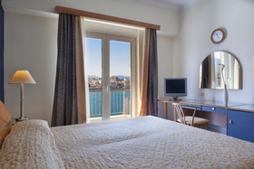Lucy Hotel