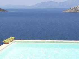 Villa Skroponeria