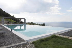 Elimnion Resort