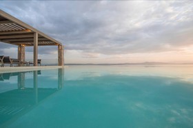 Elimnion Resort
