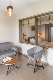 Elimnion Resort