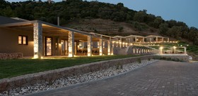 Elimnion Resort