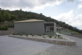 Elimnion Resort