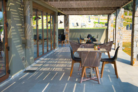 Elimnion Resort