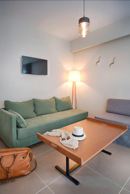 Elimnion Resort
