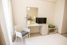 Eviana Beach