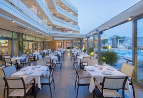Anastasia Hotel