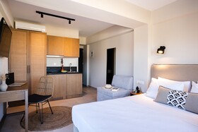 Elivia Boutique Suites