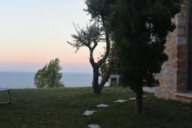 Villa Lithos