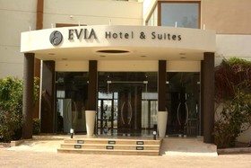 Evia Hotel & Suites