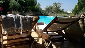 Evia Foxhouse
