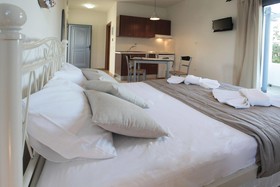 Kallisti Studios & Apartments
