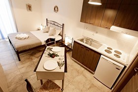 Kallisti Studios & Apartments