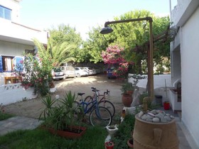 Skyros Junior Studios