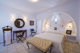 Chora Resort & Spa
