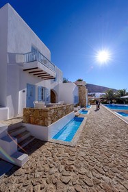 Chora Resort & Spa