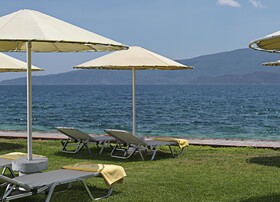 Kalamaki Beach Resort