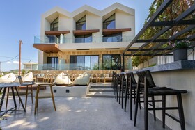 Acro Upscale Residences