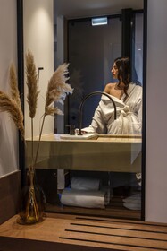 Acro Upscale Residences