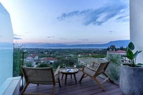 Acro Upscale Residences