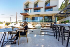 Acro Upscale Residences