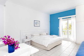 Daphne's Club Hotel Apartments